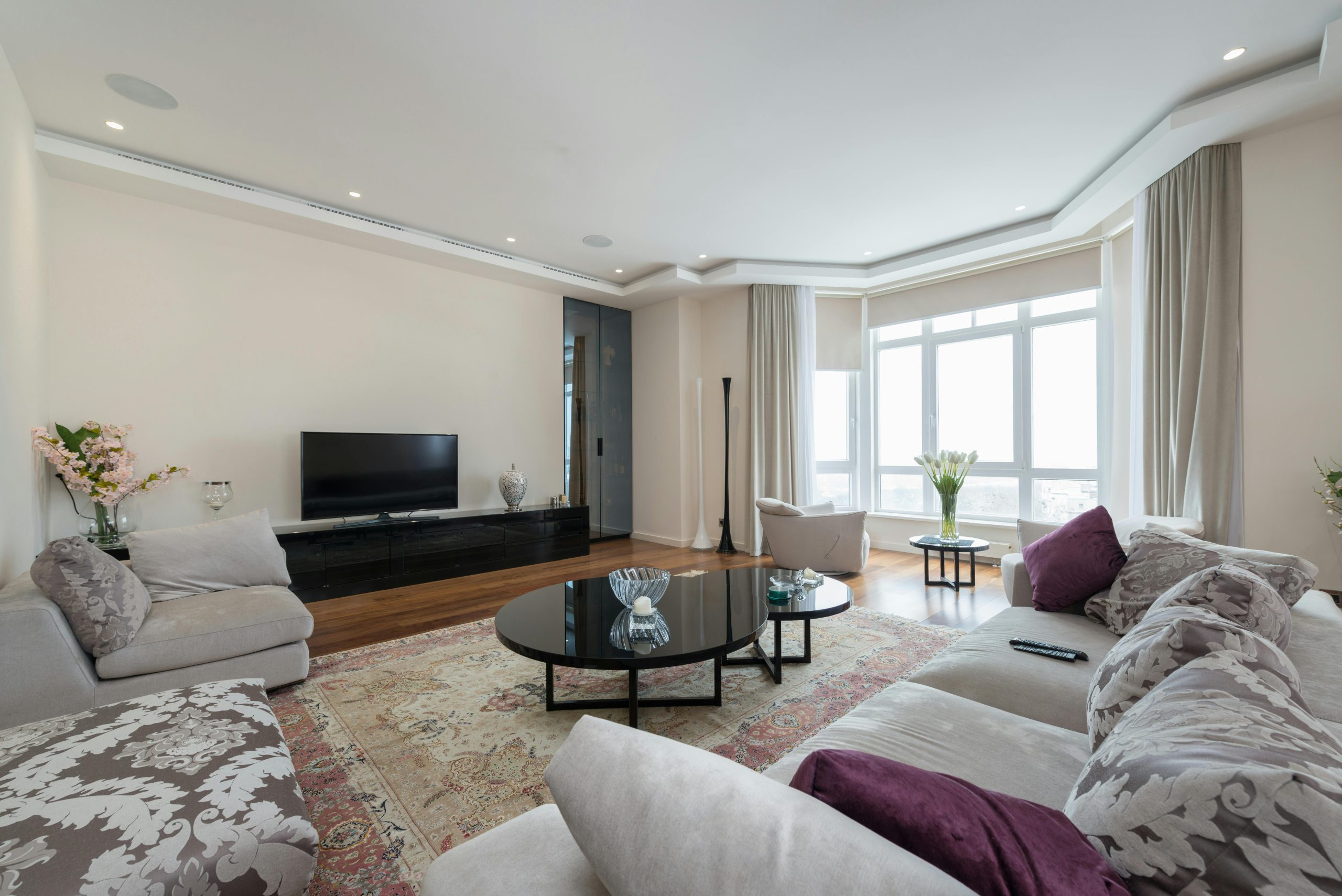 How Economic Trends Influence Residential Housing Demands